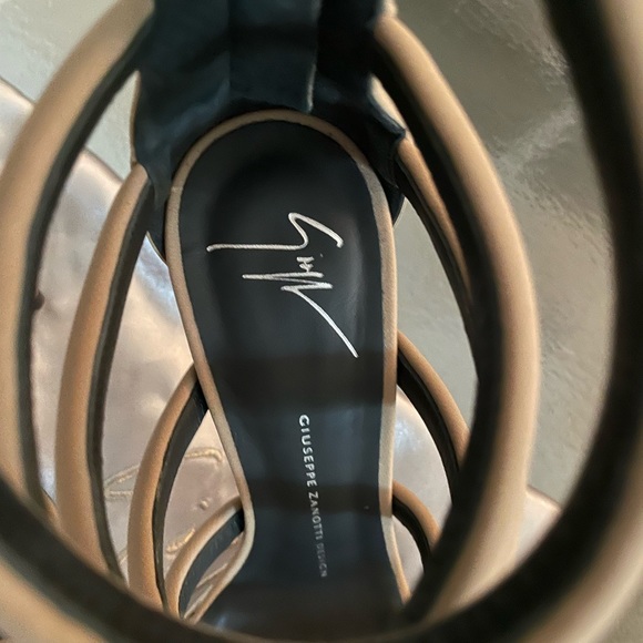 Giuseppe Zanotti platform Mink Suede NEVER WORN - Picture 11 of 14